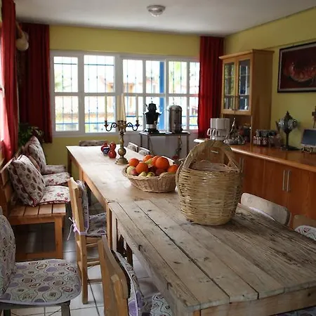 Πανσιόν Domizil Lina Art 3*