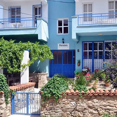 Πανσιόν Domizil Lina Art Guzelcamlı