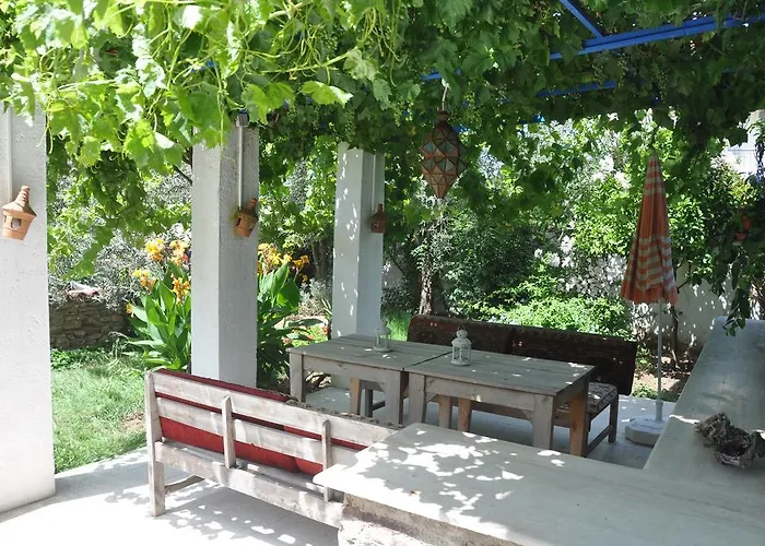 Πανσιόν Domizil Lina Art 3*