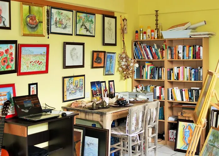 Πανσιόν Domizil Lina Art Guzelcamlı