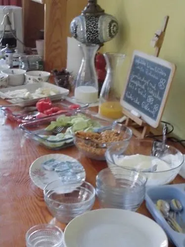 Domizil Lina Art 3* Guzelcamlı