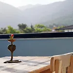 Πανσιόν Domizil Lina Art Guzelcamlı